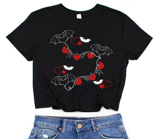Cropped T-Shirt - batty Hearts