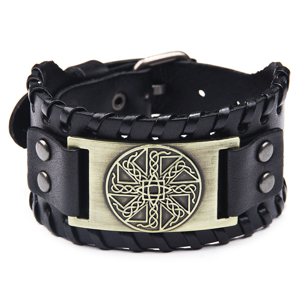 Irish Knot Amulet Leather Bracelet